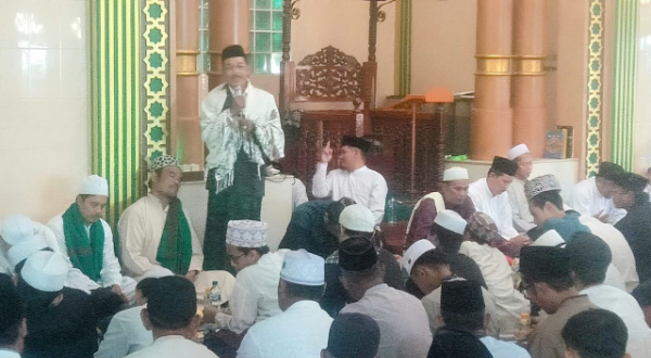Fhoto : Peringatan Maulid Nabi Muhammad SAW bagi umat muslim merupakan sebuah penghormatan dan peringatan akan kebesaran serta keteladanan nabi yang dilakukan dengan berbagai bentuk kegiatan keagamaan