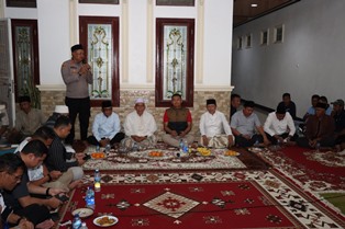 https://gardatipikornews.com.adhyaksanews.com/sebanyak-30-kilogram-kg-ganja-berasal-dari-medan-yang-dikirim-kedaerah-kabupaten-purwokerto-kota-bandung-provinsi-jawa-barat-jabar