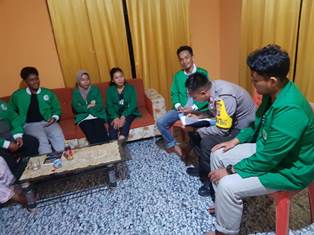 https://gardatipikornews.com.adhyaksanews.com/emak-simpan-stok-miras-di-termos-nasi-di-beri-peringatan-tegas-oleh-polisi