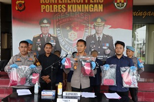 https://gardatipikornews.com.adhyaksanews.com/pemkab-cirebon-dorong-peningkatan-pelayanan-kesehatan-dan-pengembangan-program-rsud-waled
