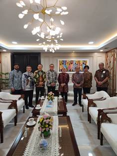 https://gardatipikornews.com.adhyaksanews.com/gerakan-pemasangan-tanda-batas-serentak-serentak-gemapatas-desa-panyirapan-telah-terealisasikan