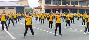 https://gardatipikornews.com.adhyaksanews.com/kapolda-sumsel-bersama-wakapolda-sumsel-dan-pejabat-utama-menyambut-kedatangan-wakapolri