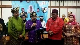 https://gardatipikornews.com.adhyaksanews.com/kepala-desa-rejosari-jirak-jaya-musi-banyuasin-sumsel-diduga-sebagai-pembeli-pipa-hasil-curian-milik-pt-pertamina-ep-hulu-rokan-phrzona-4-pendopo-field