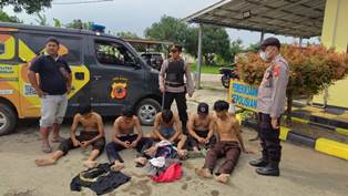 https://gardatipikornews.com.adhyaksanews.com/terkait-pengaduan-terkait-dengan-adanya-kegiatan-galian-batuan-tanah-urug-yang-diduga-tidak-memiliki-izin