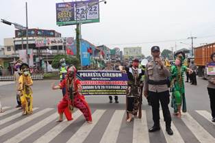 https://gardatipikornews.com.adhyaksanews.com/menuju-indonesia-emas-lpk-muslim-cendikia-dan-yayasan-mutiara-palabuhanratu-gelar-seminar-bertajuk-peran-milenial