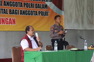 https://gardatipikornews.com.adhyaksanews.com/tidak-gunakan-helm-sejumlah-pengendara-di-sukaraja-sukabumi-ditegur-polisi