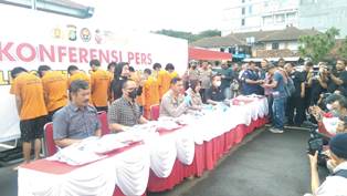 https://gardatipikornews.com.adhyaksanews.com/pertemuan-22-di-australia-prabowo-tegaskan-keinginan-indonesia-jadi-jangkar-perdamaian-di-kawasan