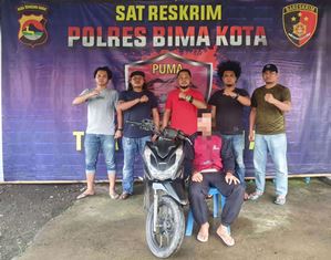 https://gardatipikornews.com.adhyaksanews.com/cegah-dbd-dokkes-polres-sumbawa-barat-lakukan-vogging