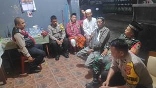 https://gardatipikornews.com.adhyaksanews.com/giat-patroli-malam-hari-anggota-bhabinkamtibmas-polsek-pasar-kemis-sambang-warga