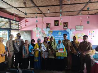 https://gardatipikornews.com.adhyaksanews.com/guna-menambah-kebugaran-dan-kesehatan-polda-sumsel-kembali-menggelar-olah-raga-bersama-dihalaman-apel-pagi-mapolda-sumsel