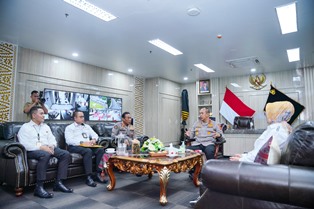 https://gardatipikornews.com.adhyaksanews.com/anggota-dewan-dprd-kabupaten-bandung-toni-permana-sh-jaring-aspirasi-konstituenya-di-baleendah