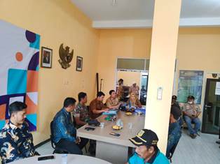 https://gardatipikornews.com.adhyaksanews.com/makassar-kota-dunia-capoa-rt-001-rw-004-kelurahan-pannampu-sampah-berserakan-tidak-ada-yang-peduli