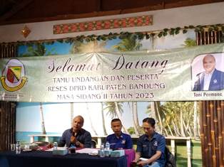 https://gardatipikornews.com.adhyaksanews.com/sebanyak-7990-petugas-pantarlih-2024-siap-terjun-usai-dilantik-ini-penjelasan-ketua-kpu-ferry-gustaman