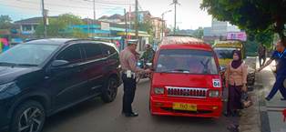 https://gardatipikornews.com.adhyaksanews.com/kapolres-sukabumi-kunjungi-polsek-diwilayah-selatan-berikan-kesempatan-curhat-bagi-anggota-dan-masyarakat