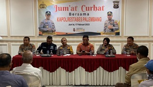 https://gardatipikornews.com.adhyaksanews.com/diduga-upt-samsat-kalianda-miskin-dalam-anggaran-perawatan-garasi-kendaraan-kantor-dan-konsumen