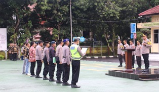 https://gardatipikornews.com.adhyaksanews.com/guna-menekan-angka-kriminalitas-dan-menciptakan-kamtibmas-yang-kondusif-polda-sumsel-menggelar-jumat-curhat