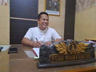 https://gardatipikornews.com.adhyaksanews.com/terkait-klb-pssi-pemerintah-hargai-statuta-fifa