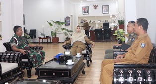https://gardatipikornews.com.adhyaksanews.com/akbp-siswantoro-bagikan-sembako-di-jalan-raya-saat-menuju-lokasi-acara-jumat-curhat
