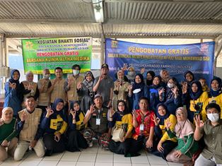 https://gardatipikornews.com.adhyaksanews.com/sigap-anggota-polsek-kronjo-tolong-korban-kecelakaan