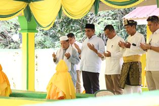 https://gardatipikornews.com.adhyaksanews.com/ini-yang-dilakukan-mahasiswa-kkn-t-unram-di-desa-wisata-tetebatu