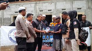https://gardatipikornews.com.adhyaksanews.com/rumah-tidak-layak-di-huni-janda-renta-warga-kampung-sengkol-di-kabupaten-lebak