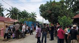 https://gardatipikornews.com.adhyaksanews.com/gapura-smkn-3-kabupaten-tangerang-ambruk-kualitas-konstruksi-jadi-sorotan