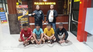 https://gardatipikornews.com.adhyaksanews.com/kapolsek-nagrak-polres-sukabumi-berbagi-kebahagiaan-dengan-anak-yatim-piatu