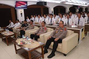 https://gardatipikornews.com.adhyaksanews.com/ppwi-bersilaturahmi-ke-kopasus-dan-bawakan-180-bibit-pohon-buah-buahan-dari-lampung-timur