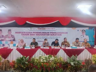 https://gardatipikornews.com.adhyaksanews.com/miris-diduga-plat-nomor-kaleng-pada-kendaraan-dinas-bpn-lamsel-berwarna-hitam