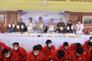 https://gardatipikornews.com.adhyaksanews.com/kunker-kapolda-sumsel-kepolres-muratara