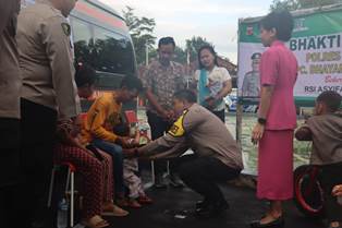 https://gardatipikornews.com.adhyaksanews.com/kapolres-loteng-terima-kunker-kapolda-dalam-rangka-wujudkan-bhabinkamtibmas-yang-berkompeten-dan-profesional