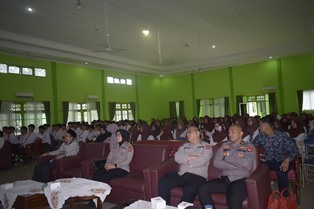 https://gardatipikornews.com.adhyaksanews.com/seorang-pengedar-sabu-sabu-menggunakan-senjata-tajam-tertangkap-timopsnal-unit-2-subdit-3jatras-polda-sumsel