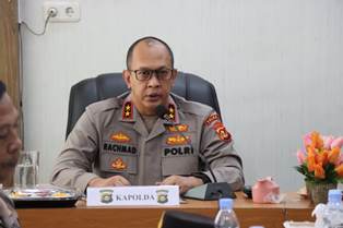 https://gardatipikornews.com.adhyaksanews.com/sertu-udi-supriadi-acara-napak-tilas-rjs-yang-ke-6-tahun-2023-yatim-piatu-dan-jompo-dapat-santunan