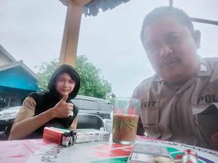 https://gardatipikornews.com.adhyaksanews.com/polri-peduli-bhabinkamtibmas-desa-kara-antar-ibu-melahirkan-pulang-kerumah-karena-kesulitan-kendaraan