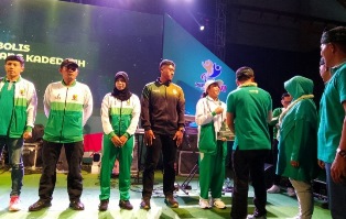 https://gardatipikornews.com.adhyaksanews.com/disuport-kapolres-lombok-tengah-atlet-biliard-meraih-medali-emas