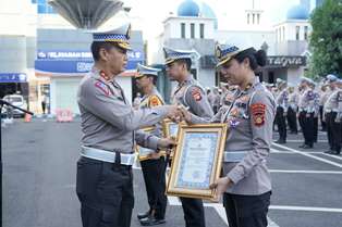 https://gardatipikornews.com.adhyaksanews.com/setahun-terbaring-warga-cibitung-kecamatan-sagaranten-butuh-perhatian-dari-pemeritah-pusat-atau-pun-daerah