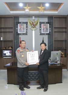 https://gardatipikornews.com.adhyaksanews.com/diduga-oknum-oknum-penilik-pengawas-paud-tk-menjual-buku-secara-paksa-kepada-sekolah-tingkat-paud-tk-se-kabupaten-sukabumi