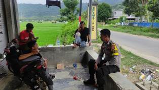 https://gardatipikornews.com.adhyaksanews.com/kerap-di-jadikan-lokasi-transaksi-narkoba-polsek-lunyuk-grebek-sebuah-rumah-dan-amankan-satu-pria