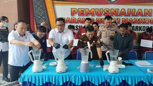 https://gardatipikornews.com.adhyaksanews.com/apsi-sukses-berikan-advokasi-penanganan-masalah-kecelakaan-pada-angotanya