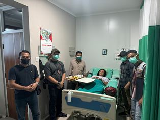 https://gardatipikornews.com.adhyaksanews.com/buntut-pemberitaan-dugaan-adanya-aktifitas-pengolahan-limbah-ilegal-di-gresik-oknum-pamen-tni-al-im-ancam-wartawan