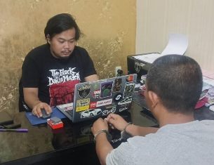 https://gardatipikornews.com.adhyaksanews.com/sinergitas-tni-polri-wilayah-hukum-polsek-parung-giat-sambang-dan-dialogis-kamtibmas-kepada-warga-binaan-2