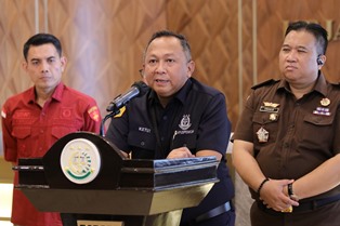https://gardatipikornews.com.adhyaksanews.com/piket-reskrim-dan-piket-binmas-mengamankan-diduga-pelaku-pencurian-kotak-amal-mushola
