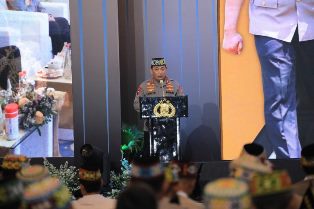 https://gardatipikornews.com.adhyaksanews.com/kejati-tahan-7-tersangka-kasus-dugaan-korupsi-di-dinas-pendidikan-sumbar