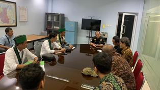 https://gardatipikornews.com.adhyaksanews.com/jelang-hut-ke-78-bhayangkara-polda-aceh-kirim-air-suci-ke-mabes-polri