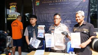 https://gardatipikornews.com.adhyaksanews.com/kejari-menetapkan-tersangka-oknum-pegawai-unand-terkait-kasus-dugaan-penyelewengan-dana-kemahasiswaan