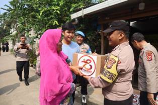 https://gardatipikornews.com.adhyaksanews.com/bripda-sherly-sosok-polwan-polresta-banyumas-yang-hafal-30-juz-alquran