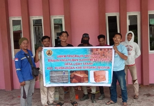 https://gardatipikornews.com.adhyaksanews.com/dandim-0718-pati-dan-rumah-ppai-bersatu-melindungi-perempuan-dan-anak-di-pati-2