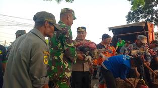 https://gardatipikornews.com.adhyaksanews.com/tumbuhkan-jiwa-kepemimpinan-babinsa-di-bojonegoro-bekali-bela-negara-pelajar-smp-dan-sma-islam-al-aly-kalitidu