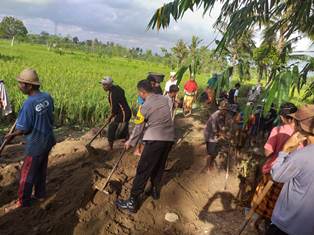 https://gardatipikornews.com.adhyaksanews.com/tingkatkan-kedisiplinan-bkd-desa-loyokbabinsa-koramil-1615-09-sikur-latihkan-pbb