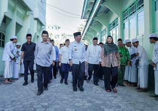 https://gardatipikornews.com.adhyaksanews.com/pengajian-bulanan-badan-kontak-majelis-taklim-digelar-pemerintah-desa-cihowe-kecamatan-ciseeng-bersama-kades-wahyudin-dan-tp-pkk-awinah